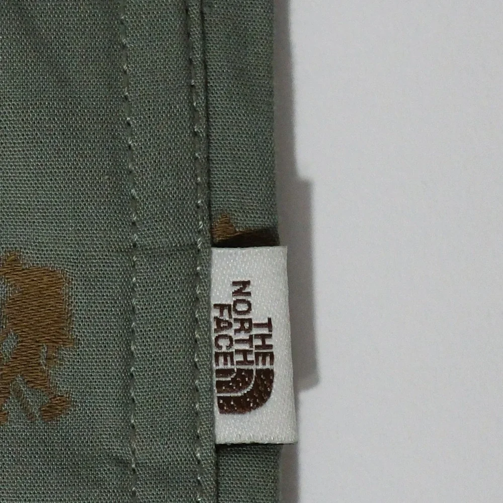The North Face Shirt Mens Medium Green Short Sleeve Button All Over Print
